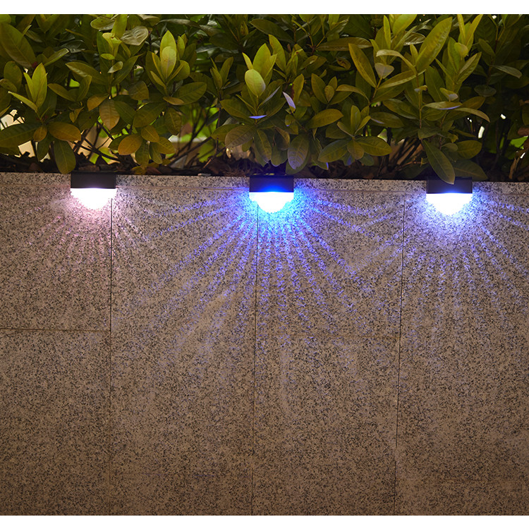 چراغ خورشیدی باغ در فضای باز ضد آب LED چراغ حصار خورشیدی برای حیاط پله حیاط باغ پله تغییر رنگ نور