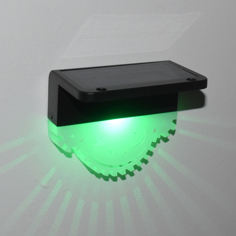 چراغ خورشیدی باغ در فضای باز ضد آب LED چراغ حصار خورشیدی برای حیاط پله حیاط باغ پله تغییر رنگ نور