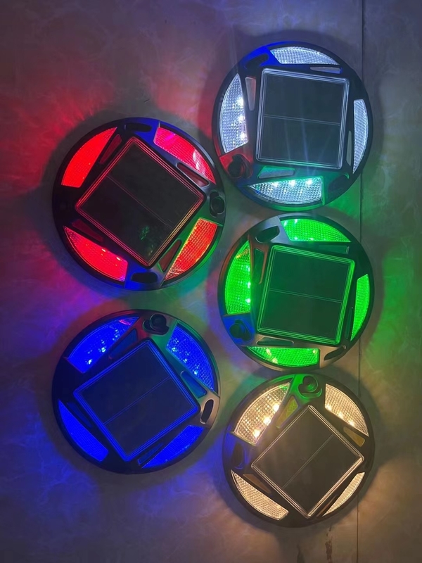 در فضای باز چندرنگ IP65 ضد آب خورشیدی RGB LED باغ چراغ های حیاط لامپ حیاط