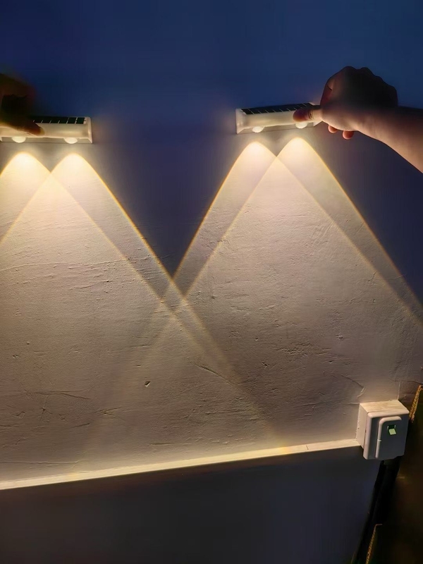 بدن ABS چهار طرف روشن شمسی دیوار نور ABA پی سی پوسته با روشنایی LED RGB سفید گرم