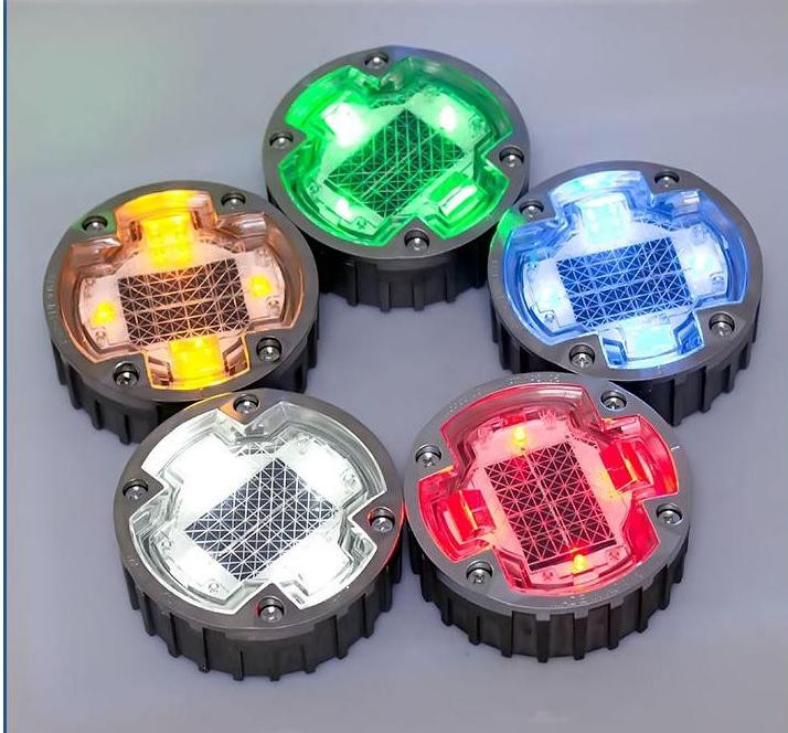 6 پی سی LED مقدار LED خورشیدی استودی جاده ای با 3 سال طول عمر و باتری Ni-Mh