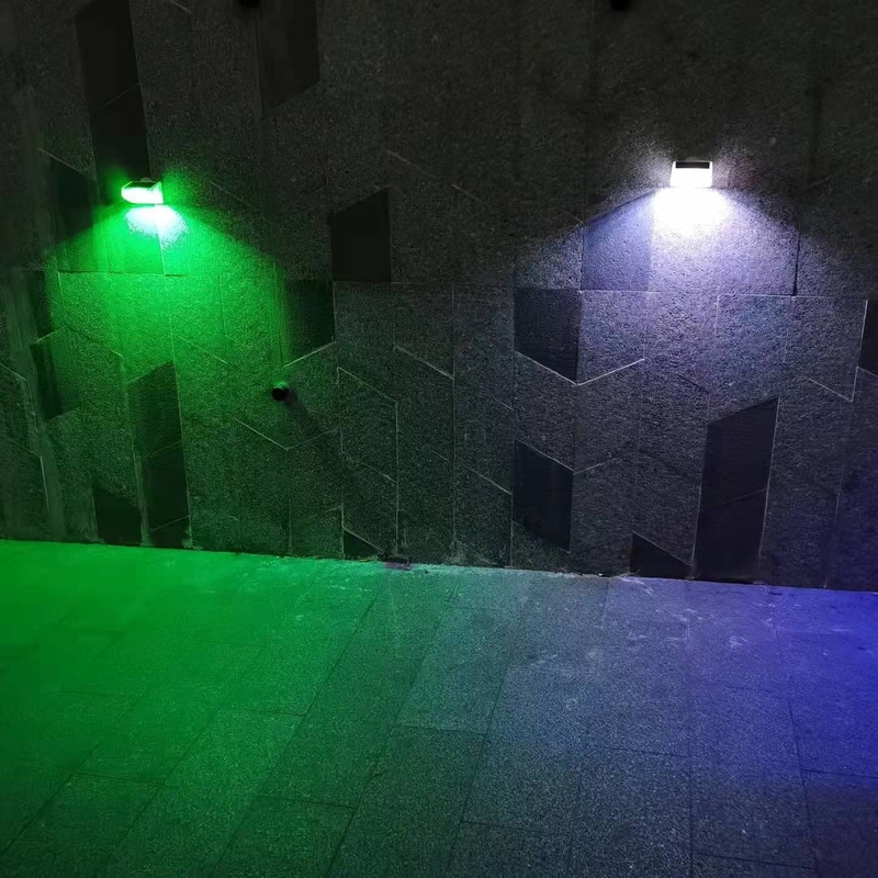 چراغ دیواری خورشیدی LED با حالت تنفس ABA PC Shell RGB برای روشنایی بیرونی