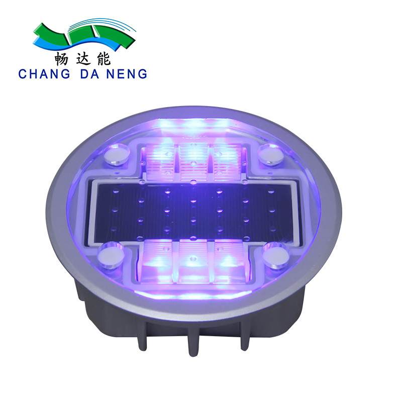 136*52mm چراغ های جاده ای خورشیدی IP68 ضد آب منبع نور LED برای دمای -20C- 60C
