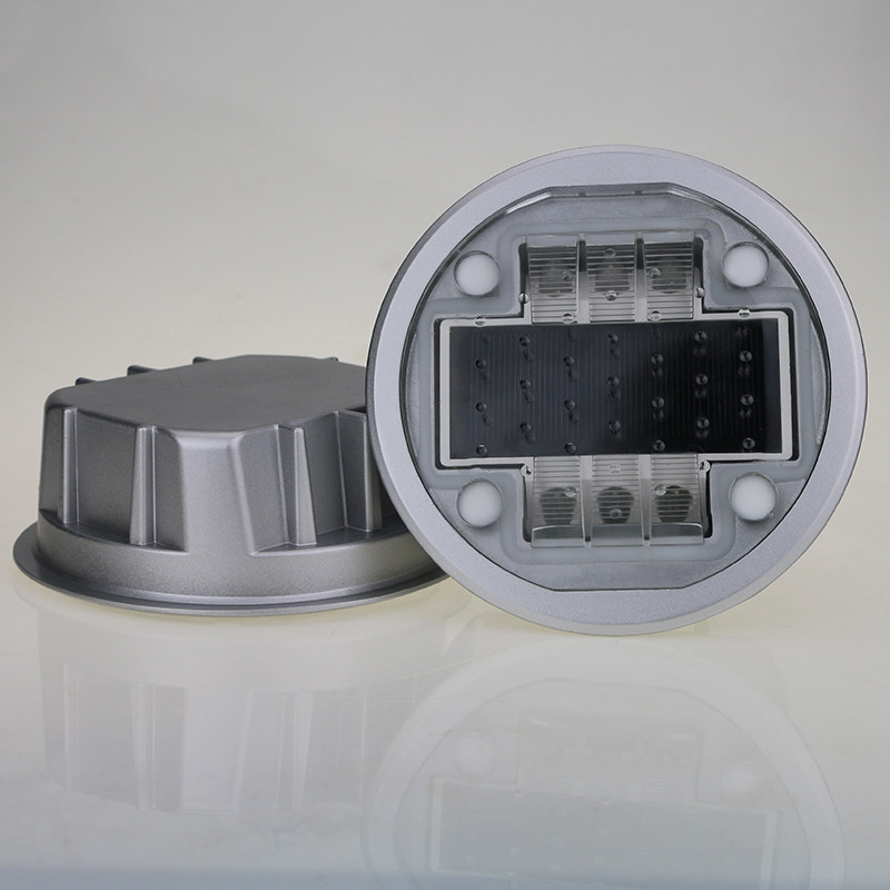 2V ولتاژ LED برق خورشیدی جاده ای IP68 برای محیط های دمایی و فشاری