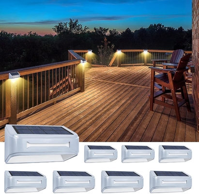 چراغ LED باطنی با انرژی خورشیدی برای روشنایی ضد آب در فضای باز در رنگ سفید گرم / سفید سرد / آبی / RGB 1-3 سال تضمین