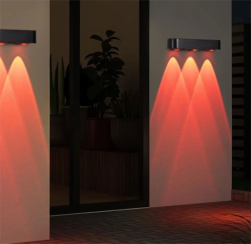 چراغ های باغ با انرژی خورشیدی با زمان کار 20 ساعت و روشنایی LED سفید گرم