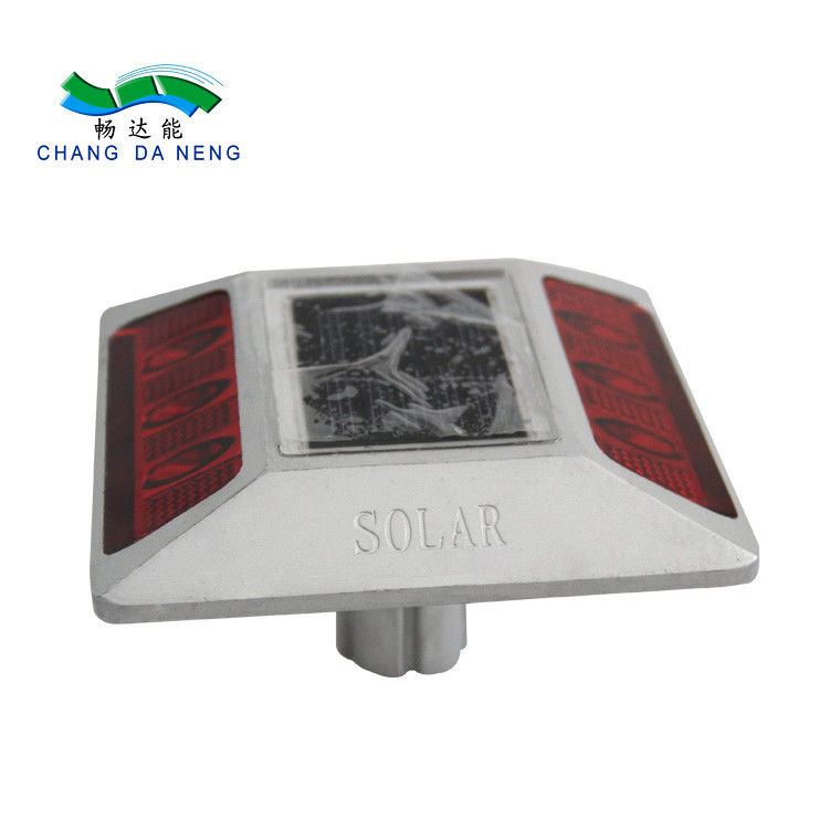 نشانگرهای جاده ای خورشیدی با آلیاژ آلومینیوم و مواد PC برای هشدار ایمنی